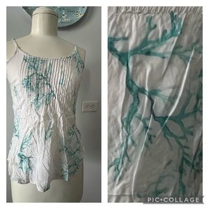 Spaghetti strap shirt